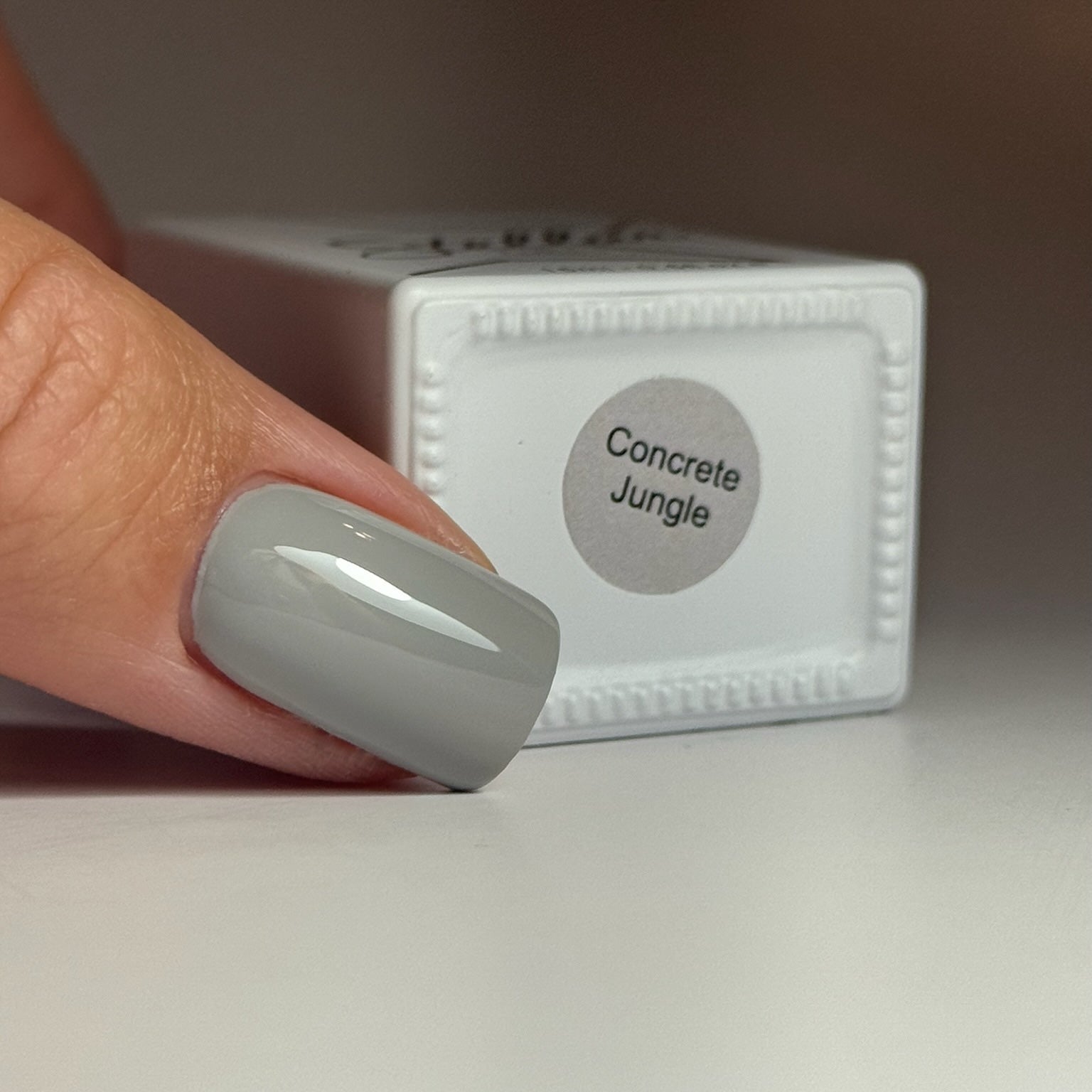 CONCRETE JUNGLE - Stellar Gel™ -