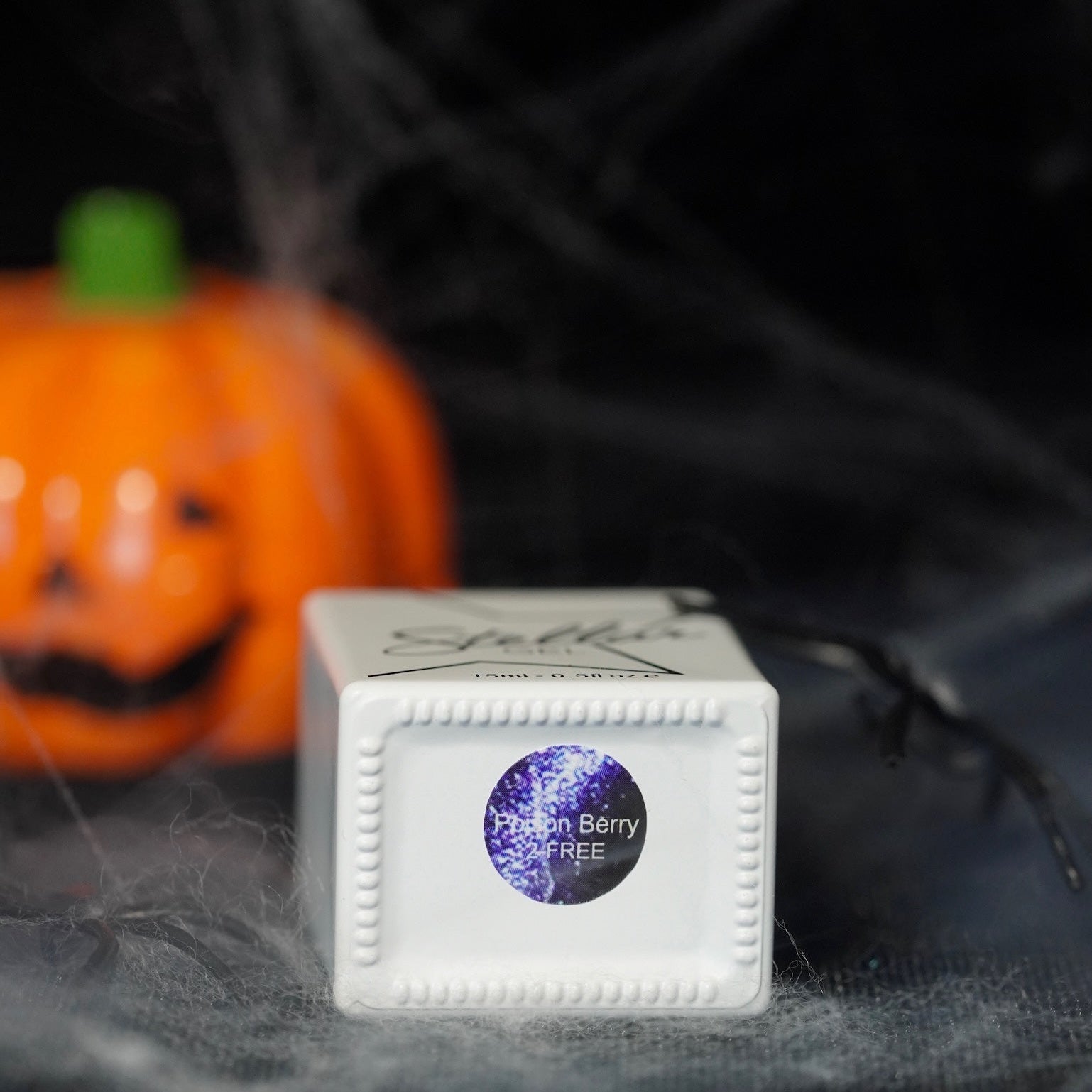 POISON BERRY CAT - EYE - Stellar Gel™ -