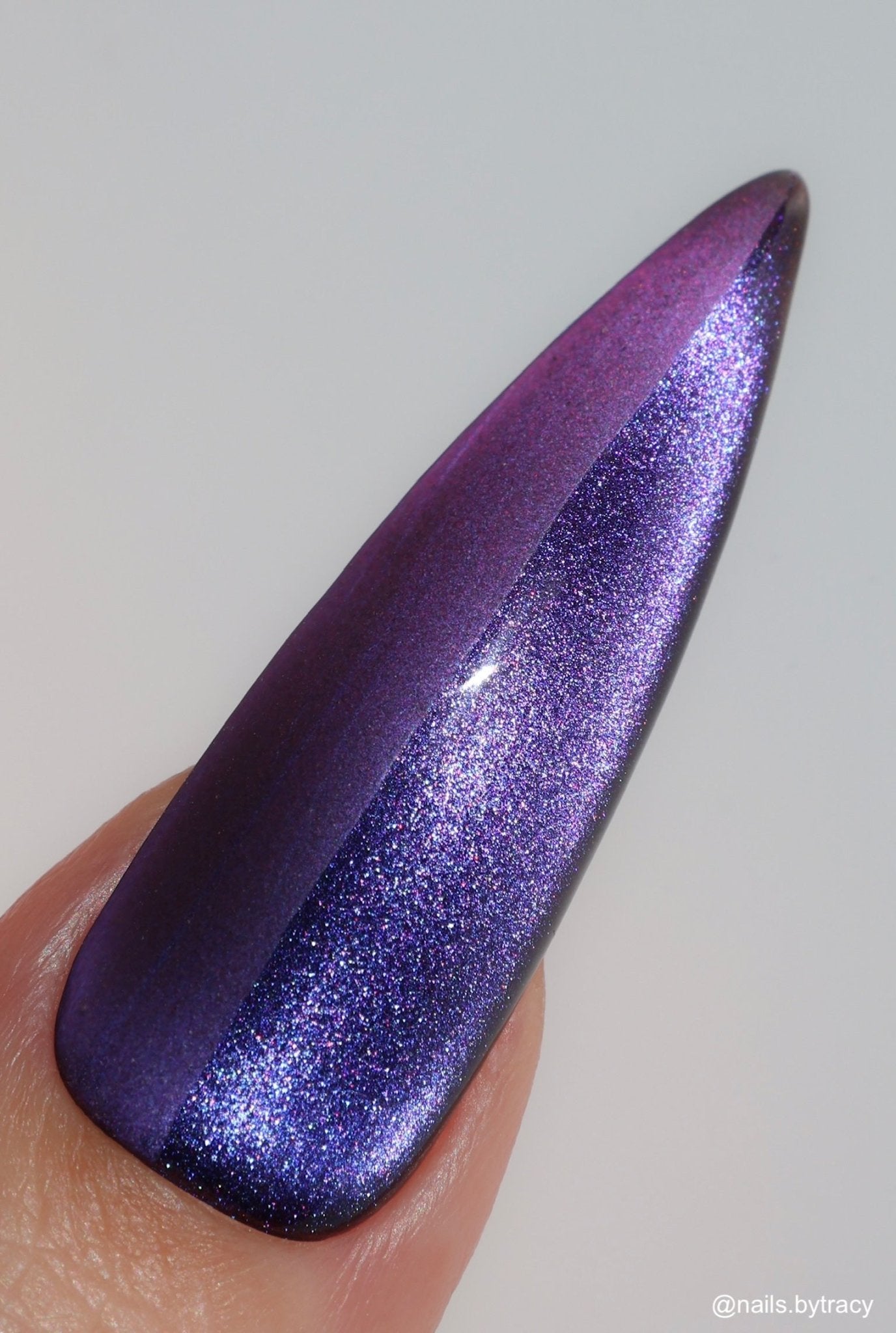 POISON BERRY CAT - EYE - Stellar Gel™ -